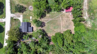 19885 Hastings Cir, Alvin, TX 77511 - photo 5