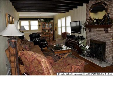 Livingroom & Diningroom combo