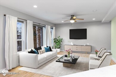 03-Living Room_ELI03286_Final