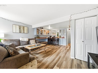 1450 SW Bridlewood Dr unit 8, Dallas, OR 97338 - photo 7