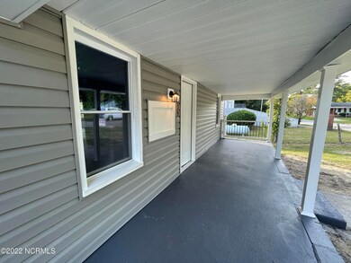 006 109 A Front Covered Porch
