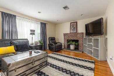 109 Thompson St, Hyde Park, MA 02136 - photo 4