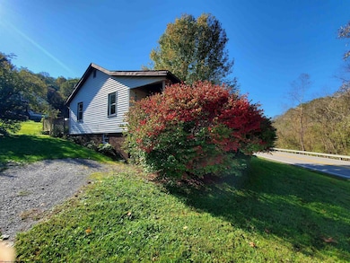 2421 Husky Hwy, Fairmont, WV 26554 - photo 2