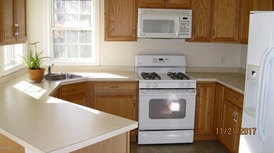 161 Apple Dr, Milford, PA 18337 - photo 4