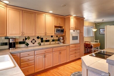 7515 Ridge Way, Edmonds, WA 98026 - photo 5