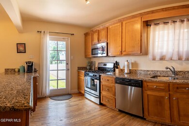 2712 Altura Ave, El Paso, TX 79930 - photo 7