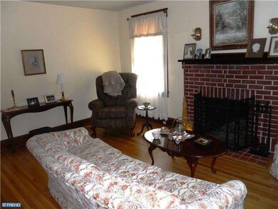 22 E Pine St, Audubon, NJ 08106 - photo 4