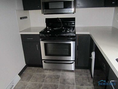 4452 Cullen Ln, Toledo, OH 43611 - photo 5