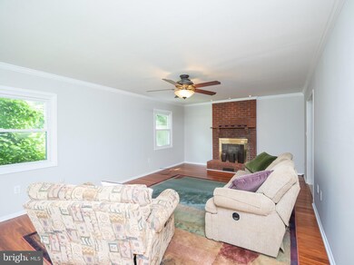 2404 Kelsey Ln, Bowie, MD 20715 - photo 4