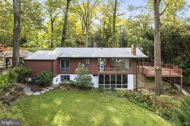 7721 Tauxemont Rd, Alexandria, VA 22308 - photo 2