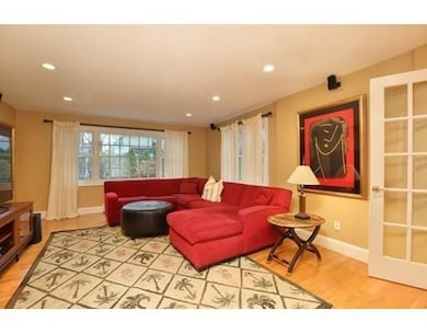 12 Blithedale St, Newtonville, MA 02460 - photo 4