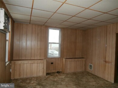 19 E Hancock St, Riverside, NJ 08075 - photo 3