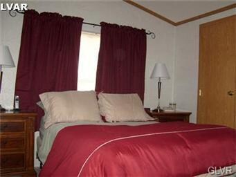 360 S Delaware Dr unit 16, Easton, PA 18042 - photo 4