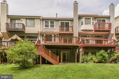 9017 Daum Ct, Springfield, VA 22153 - photo 3