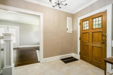 Foyer/Entry