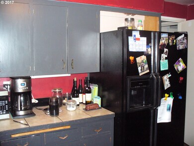 2065 E 17th Ave, Eugene, OR 97403 - photo 6