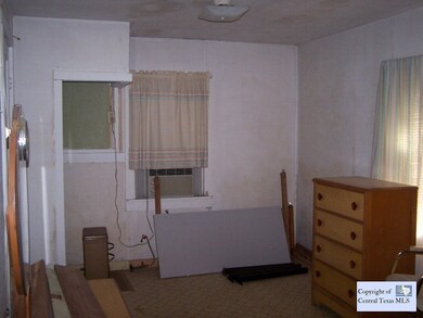 323 Mariposa St, San Marcos, TX 78666 - photo 7