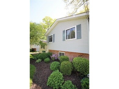 1079 Kevin Dr, Akron, OH 44313 - photo 6