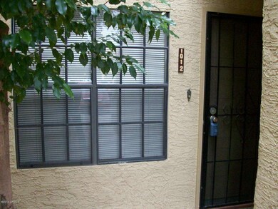 Elliot Place condo 1012 003