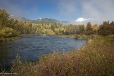 2 BE Fall Morning Fish Creek + Glory Bow