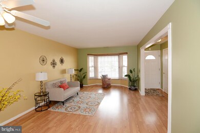1489 Lowell Ct, Crofton, MD 21114 - photo 5