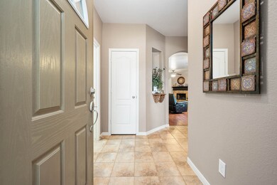 377 Henry St, Alvin, TX 77511 - photo 4