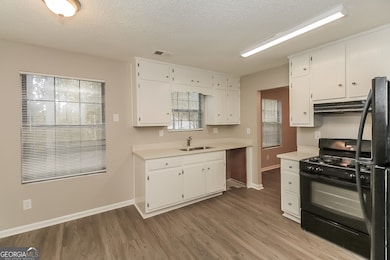 3288 Timor Cir, Lithonia, GA 30038 - photo 5