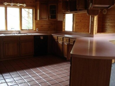 145 Spruce Run Dr, Dingmans Ferry, PA 18328 - photo 5