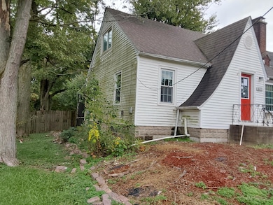 411 N Union St, Hobart, IN 46342 - photo 2