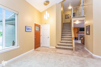 Open entry w/ vaulted ceilings