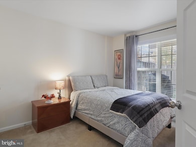 42721 Ogilvie Square, Ashburn, VA 20148 - photo 5