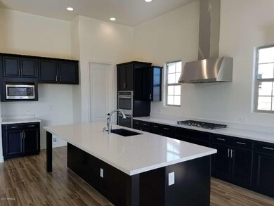 HTM 53 Kitchen 2