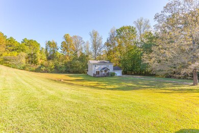 1336 Oakview Dr NE, Dalton, GA 30721 - photo 2