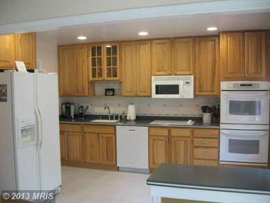 9804 Copeland Dr, Manassas, VA 20109 - photo 4