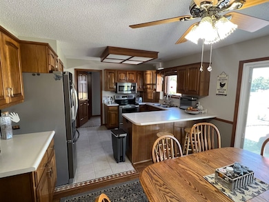 13920 Metea Ct, Leo, IN 46765 - photo 5