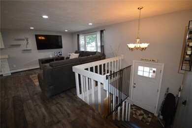 15 Wisteria Ln, Cranston, RI 02920 - photo 5