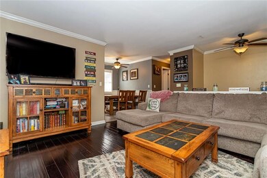 823 E 19th St N, Newton, IA 50208 - photo 2