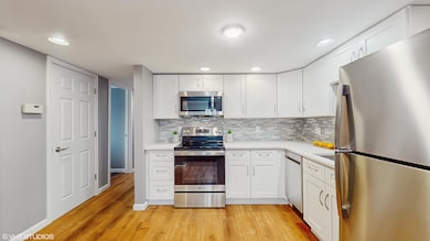 05_2371DeerpathDr_Unit101_2010_HiRes