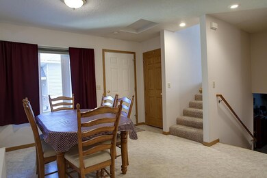 1418 Aspen Dr unit 1418, Waterloo, IA 50701 - photo 4