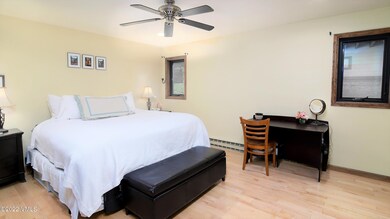 816_beaver_creek_blvd_a2_bed_1