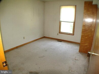 34 Little Creek Terrace, Berkeley Springs, WV 25411 - photo 6