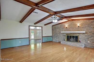 08-305 Glen Cove Rd
