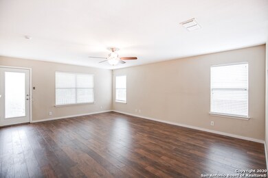 7422 Gamble Oak Dr, San Antonio, TX 78223 - photo 5