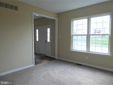 1602 Applegate Ln, Pottstown, PA 19464 - photo 6