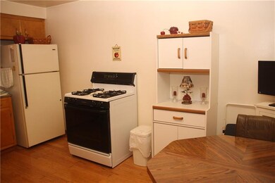 Kitchen, gas range & refrigerator included