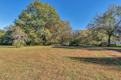 1096 Fernbank Dr, Nashville, TN 37115 - photo 4