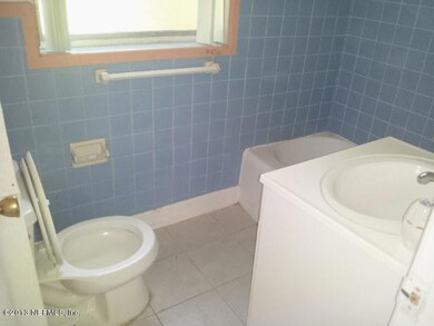 6445 Burgundy Rd S, Jacksonville, FL 32210 - photo 4