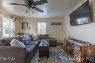 285 Rock Hill Rd, Asheville, NC 28803 - photo 5