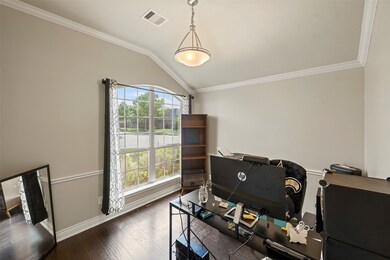 The floorplan is very functional with a study dire
