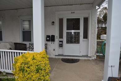 246 Davis Ave unit 2, Greenwich, CT 06830 - photo 2